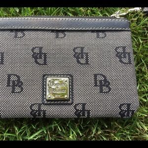 Dooney & Bourke wristlet